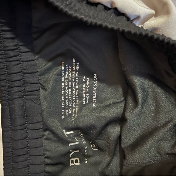 BYLT Basics Active short with liner - Picture 2 of 4
